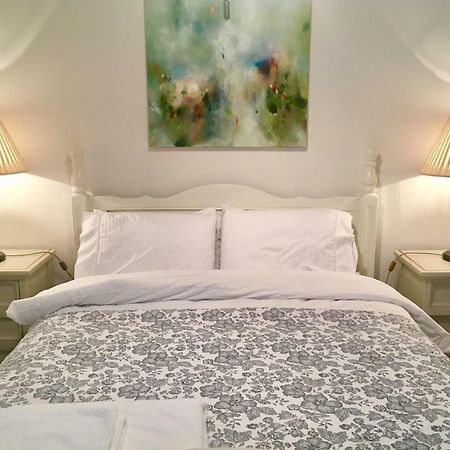 Beautiful 1Br Apartment In Historic St Aubin House Екстериор снимка