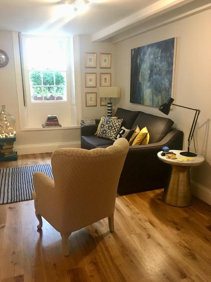 Beautiful 1Br Apartment In Historic St Aubin House Екстериор снимка